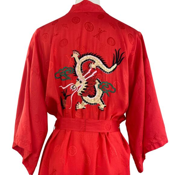 Vintage 70s Boho Red Silk Embroidered Dragon Unisex Kimono Robe Size M - Picture 3 of 15